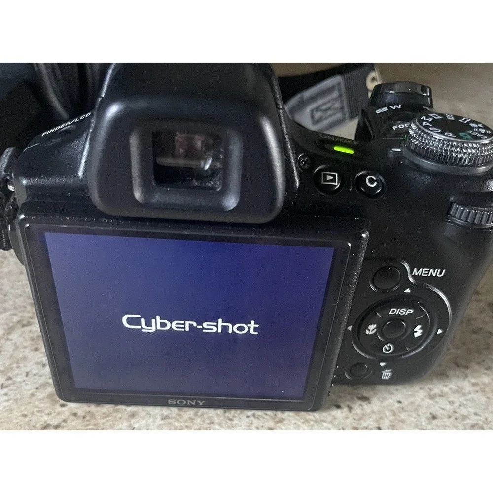 PARTS ONLY ‼️ SONY CYBERSHOT DSC-HX1‎ DIGITAL CAMERA 9.1 MEGAPIXEL 20 ZOOM READ